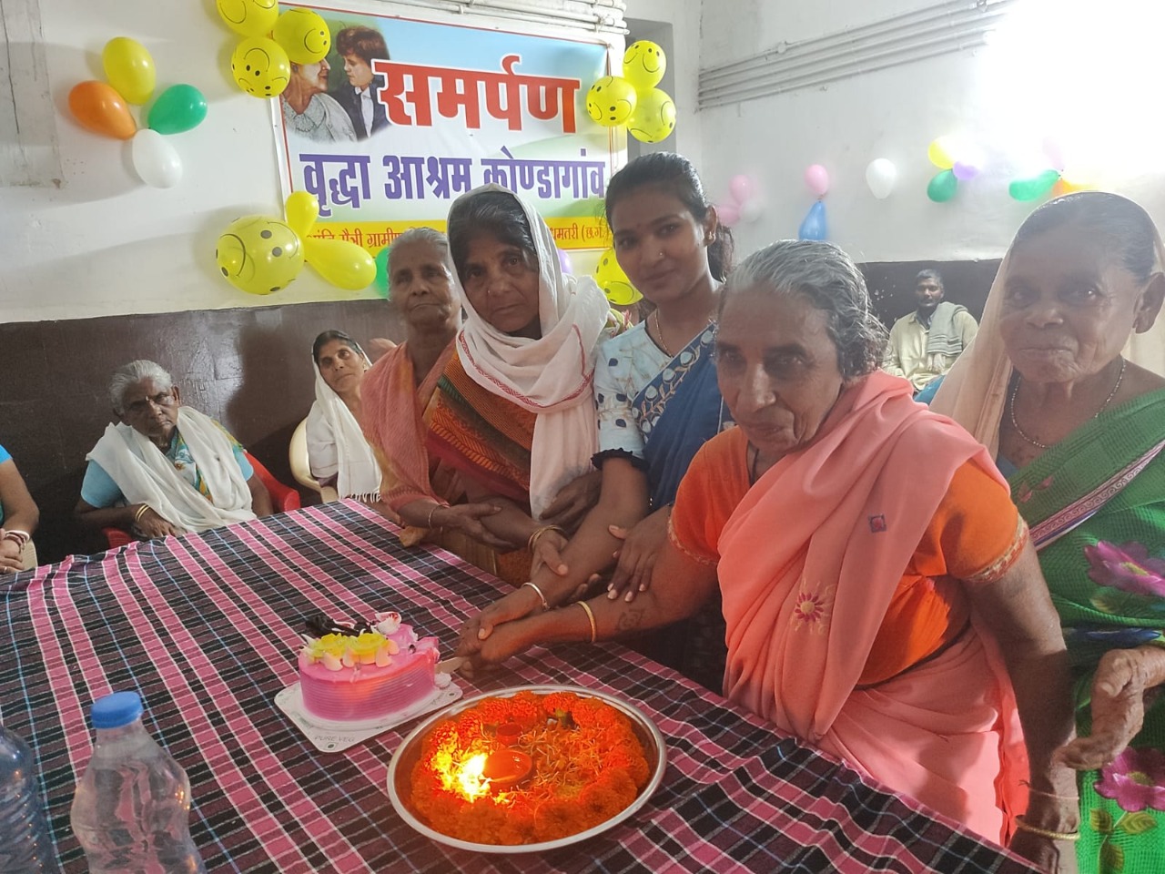 अंतर्राष्ट्रीय वृद्धजन दिवस पर वृद्धाश्रम के बुजुर्ग एवं वरिष्ठ नागरिक हुए सम्मानित