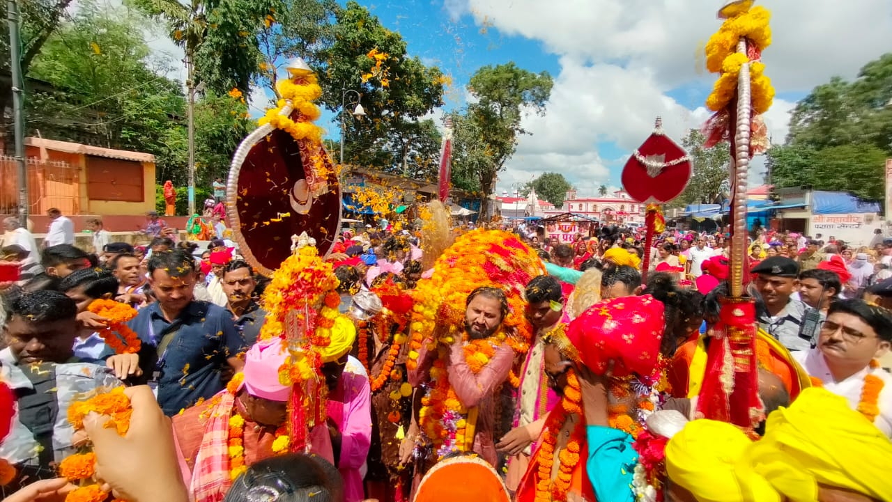 बस्तर दशहरा समिति ने लिया पौधरोपण हेतु महत्त्वपूर्ण निर्णय