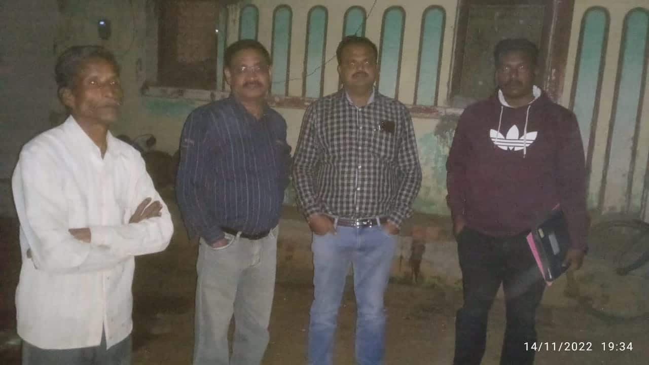 पीडीएस के चना एवं गुड़ का अवैध क्रय एवं भण्डारण  पर  के कैलाश देवांगन का गोदाम सील