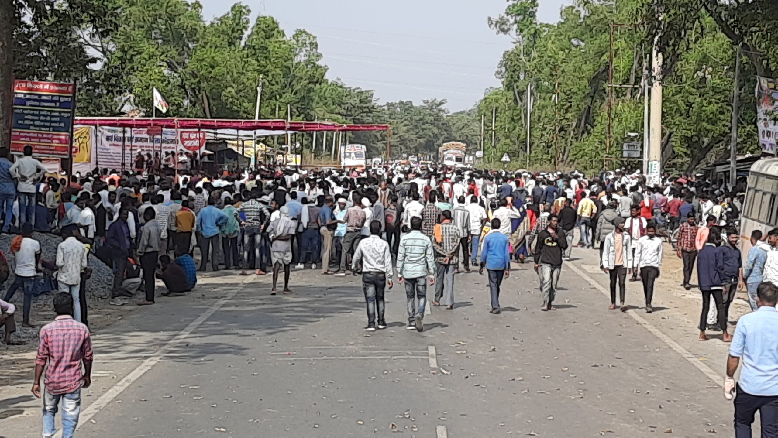 साढ़े 5 घण्टा रहा NH 30 पर्दशनकरियो के कब्जे में, आरक्षण की मांग को लेकर
