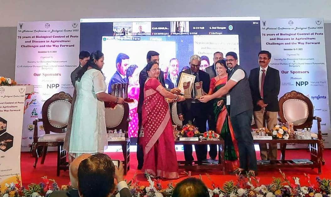 कोण्डागांव कृषि विज्ञान केन्द्र के वरिष्ठ वैज्ञानिक एवं प्रमुख ओम प्रकाश को भी मिला पुरूस्कार