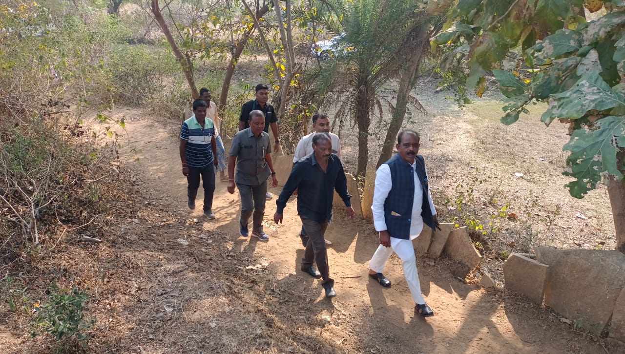 हाथ से हाथ जोड़ों यात्रा में बस्तर विधायक पहुंचे मधोता