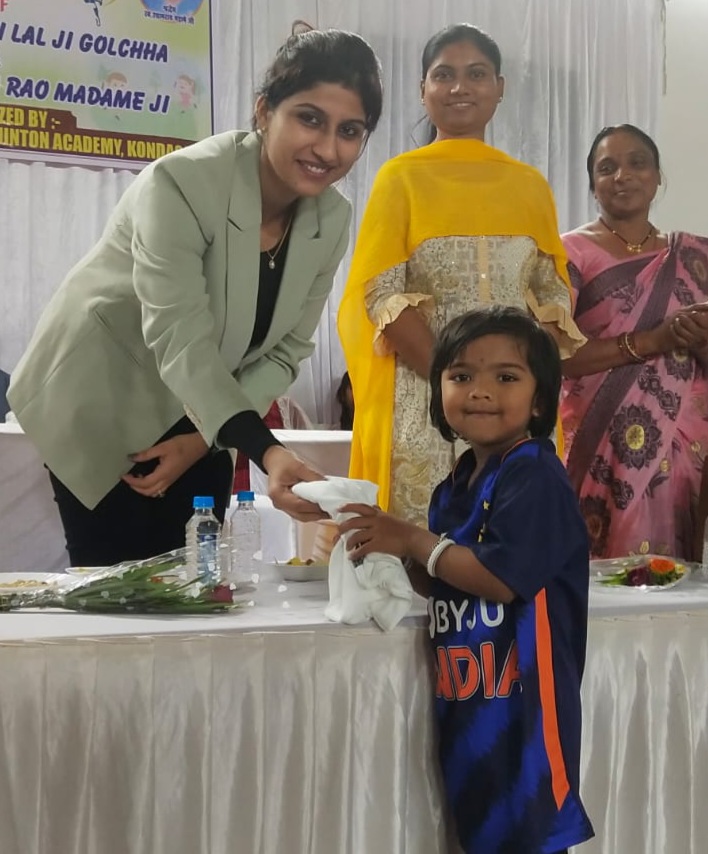 स्व. श्यामराव मडामें एवं स्व.मोहनलाल गोलछा की स्मृति जिला स्तरीय जूनियर ओपन बैडमिंटन चैंपियनशिप आयोजन का समापन