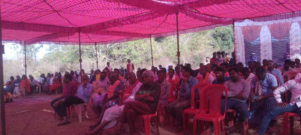 जमीन की खरीद बिक्री के लिए पंचायत को सूचना जरूरी,घाटलोहंगा के ग्रामीणों ने आमसभा कर रखी विकास की अवधारणा