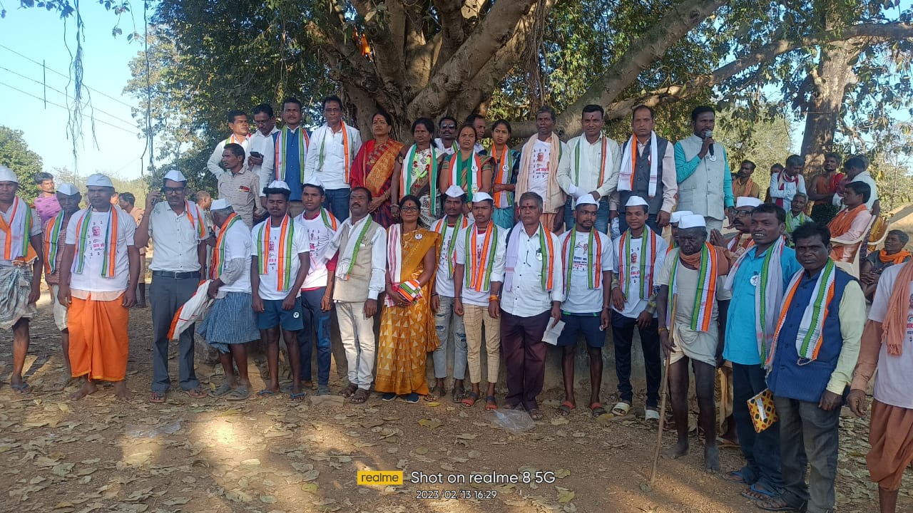 हाथ से हाथ जोड़ो अभियान में छिंदगॉव 02 के 18 युवाओं ने थामा पंजा का साथ