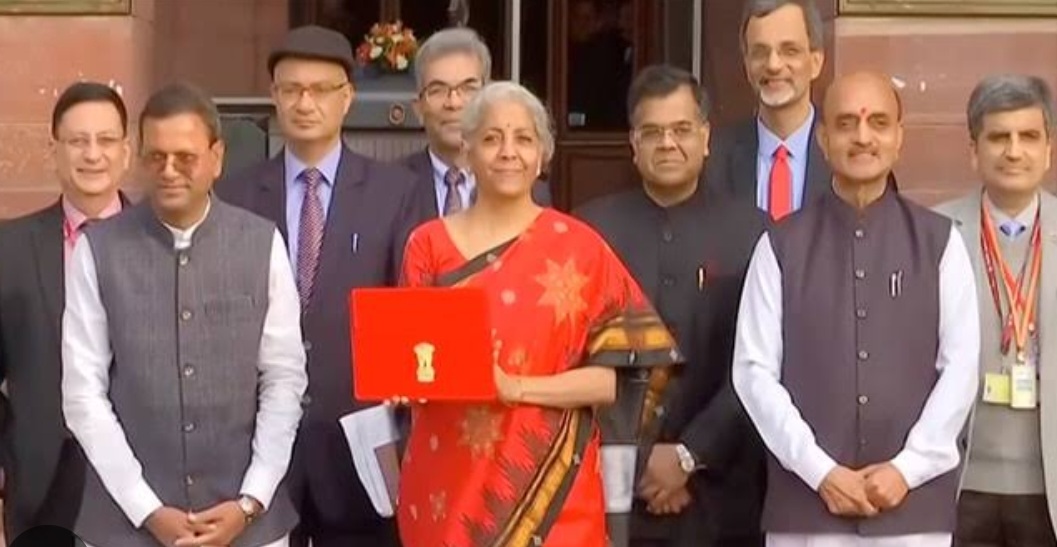 आजादी के अमृतकाल का ये पहला बजट