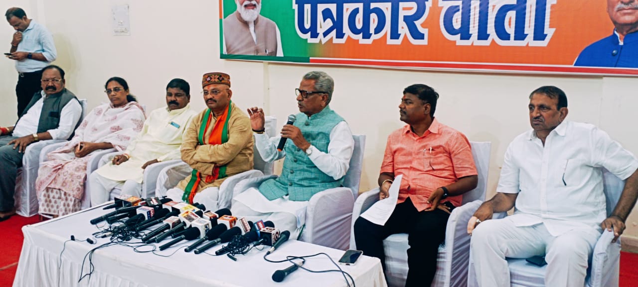 भाजपा पूर्ण बहुमत से छत्तीसगढ़ में सरकार बनायेगी - ओमप्रकाश माथुर