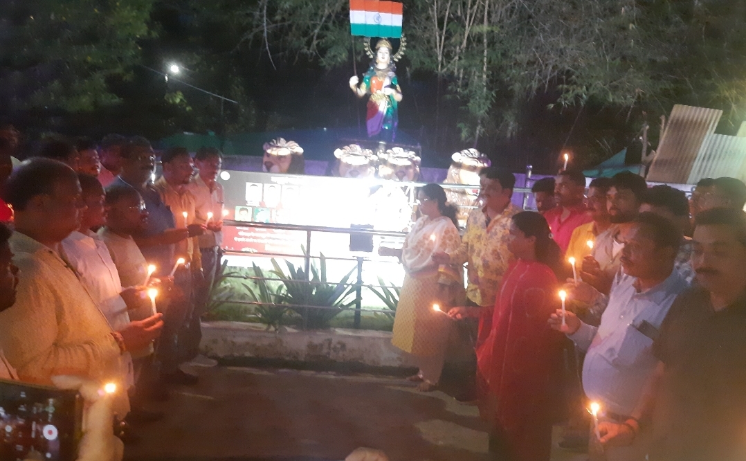 भाजपा ने वीर जवानों को दी श्रद्धांजलि