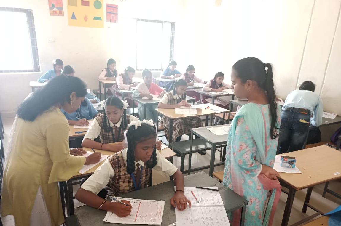 <em>प्रयास आवासीय विद्यालयों के कक्षा 9वी में प्रवेश हेतु परीक्षा सम्पन्न</em>