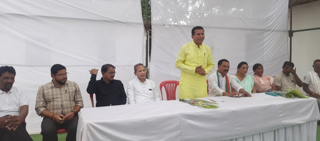 नगर पालिका में हुआ मिलन समारोह कार्यक्रम में शामिल हुए पीसीसी चीफ