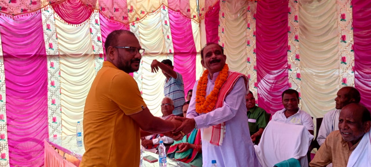 बस्तर विधायक लखेश्वर बघेल ने बजावंड में किया एटीएम का लोकार्पण