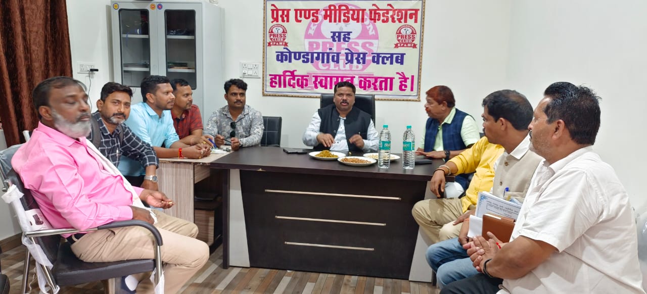 प्रेस क्लब भवन की छत पर   विधायक संतराम नेताम के सौजन्य से शेड का हुआ निर्माण