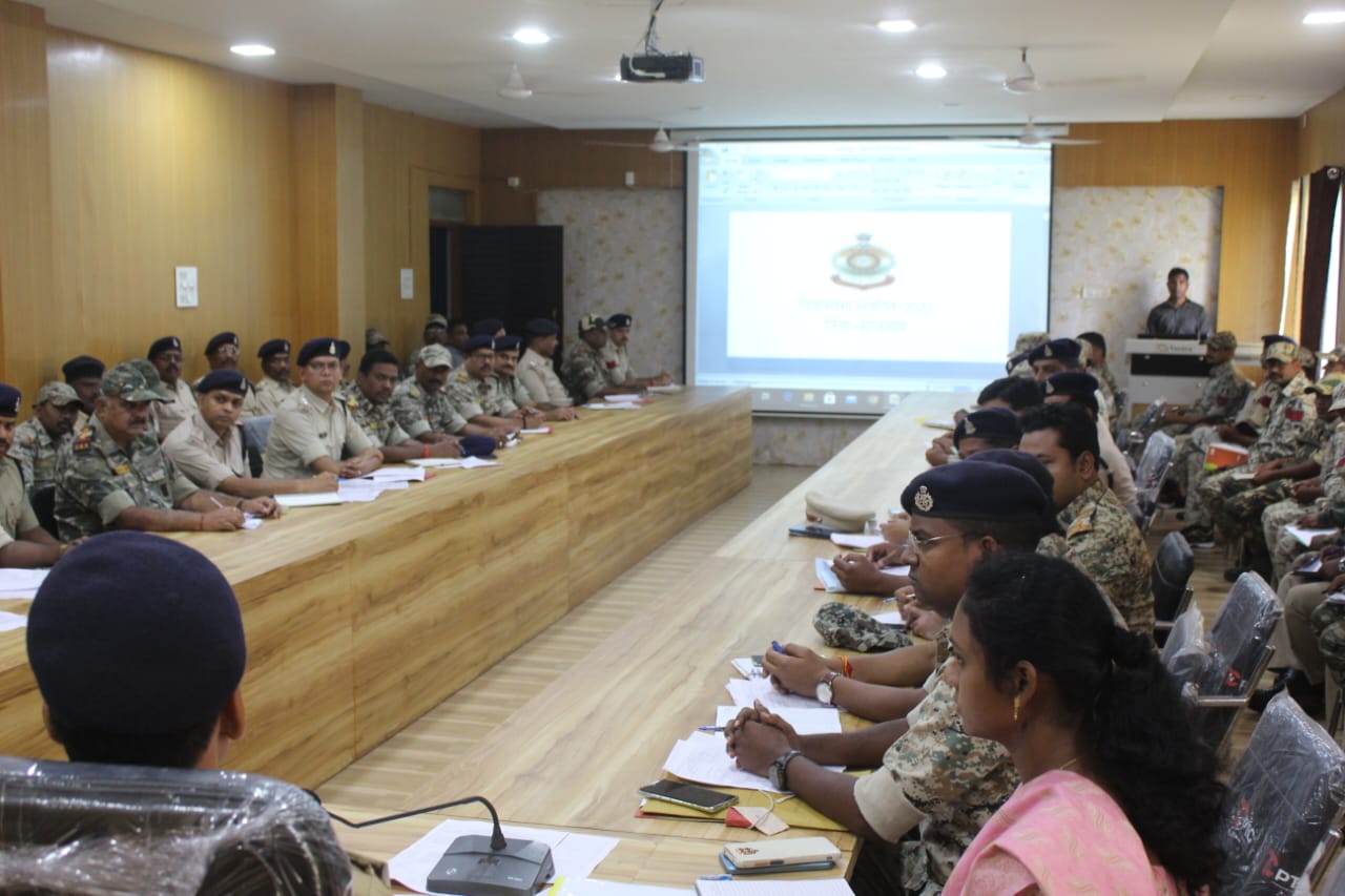 पुलिस अधीक्षक कार्यालय में आगामी विधानसभा चुनाव के लेकर कार्यशाला