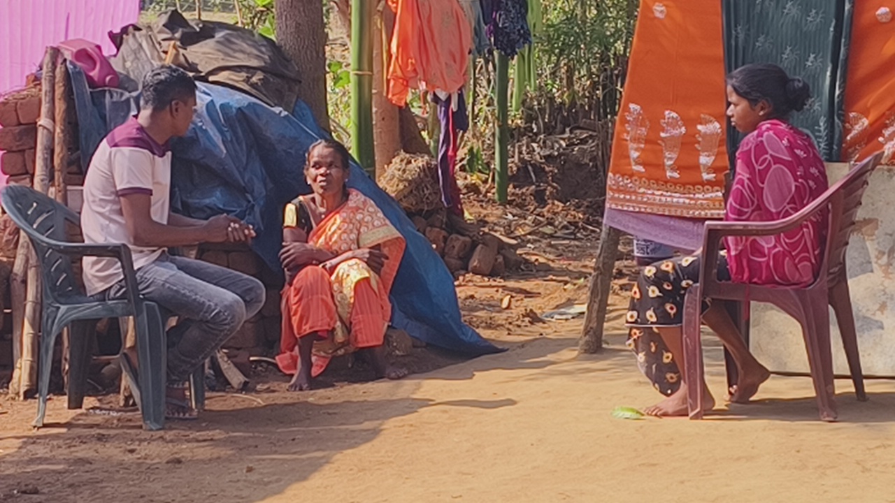 केरावाही शासकीय स्कूल में10वीं की छात्रा के सीने मारने हुई घायल, छात्रा का कई महीनों से चल रहा इलाज…