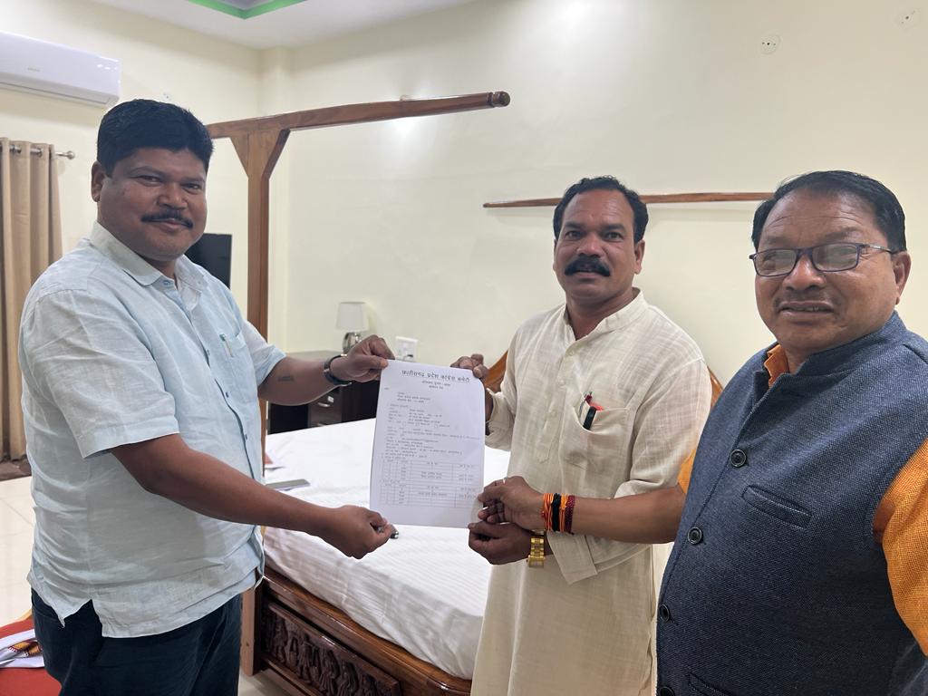 जिला पंचायत अध्यक्ष देवचंद मातलाम ने कांकेर लोकसभा सीट से पेश की अपनी दावेदारी...
