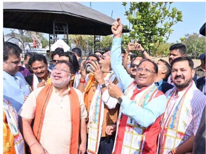 मुख्यमंत्री विष्णु देव साय ने पतंग उड़ाकर ‘पतंग उत्सव‘ का किया शुभारंभ...