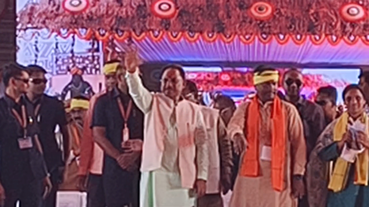मोदी की गारंटी को हमारी सरकार पूरा कर रही-विष्णु देव साय...
