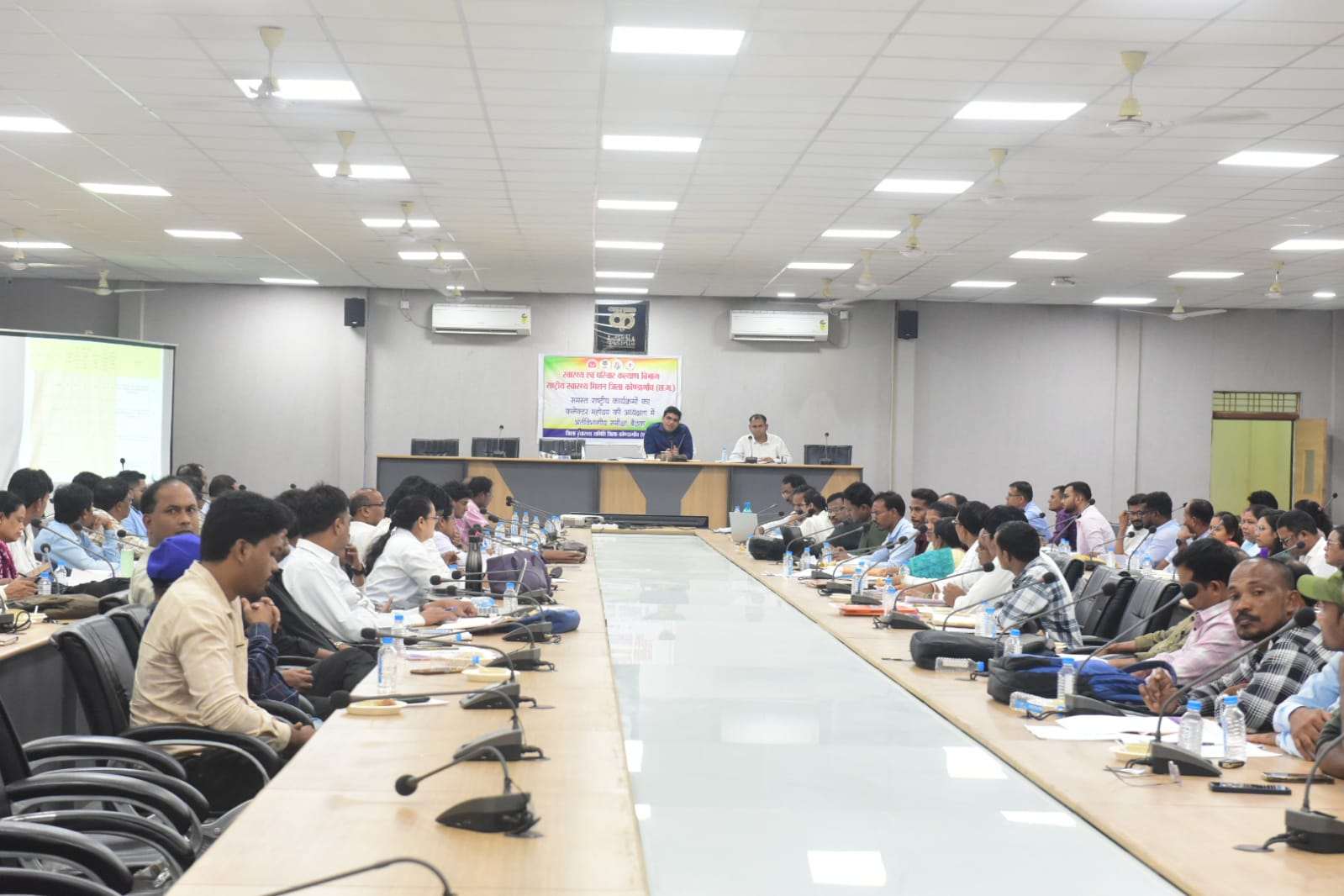 शत-प्रतिशत संस्थागत प्रसव को बढ़ावा देने करें सार्थक पहल-कलेक्टर...