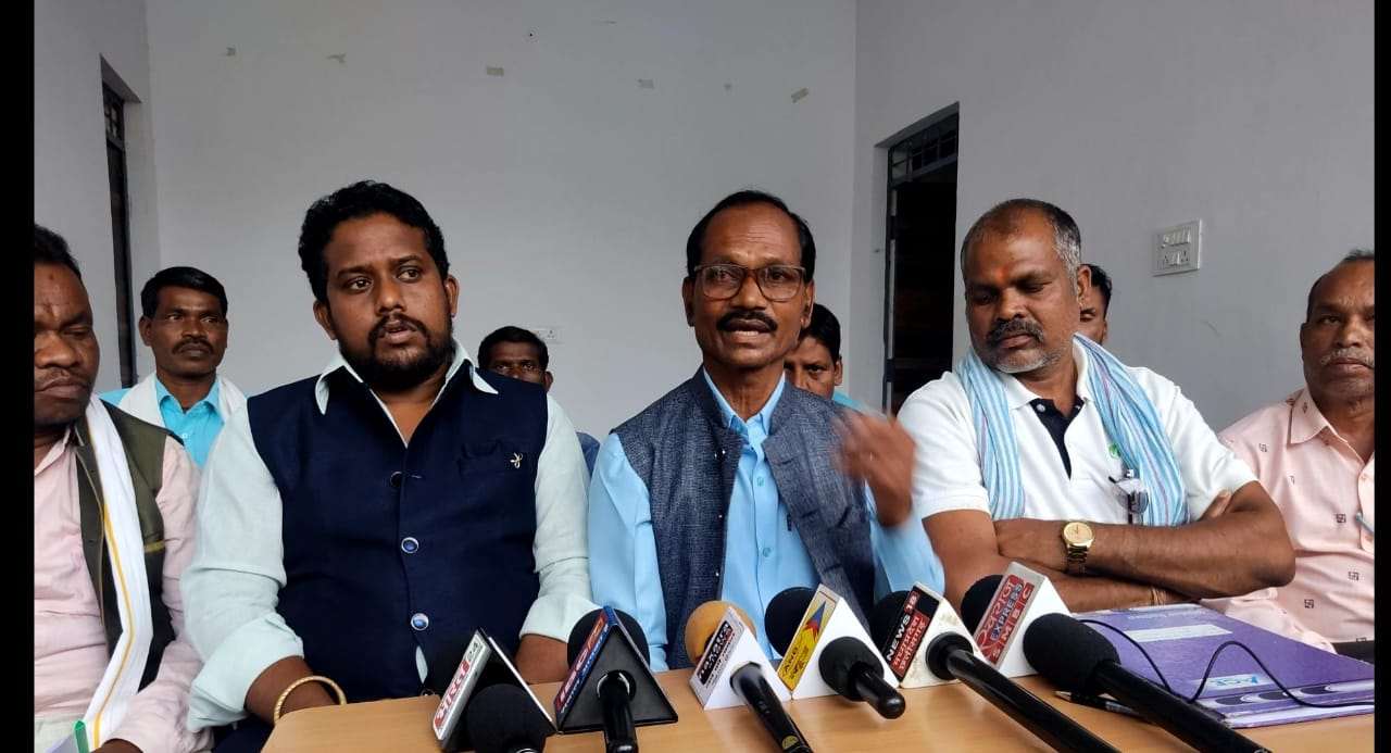 सर्व आदिवासी समाज कोंडागांव ने जिला बन्द का किया आवाहन...