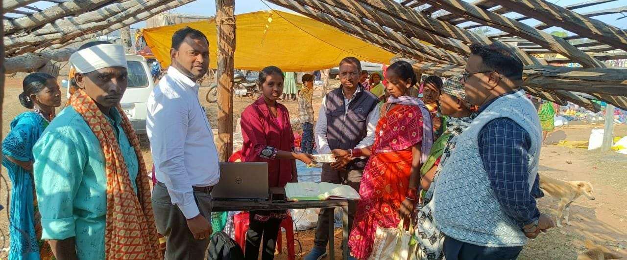 बैंक सखी के माध्यम से अब प्रधानमंत्री आवास योजना की राशि की होगी निकासी...