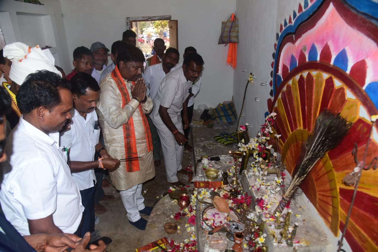 पारंपरिक मड़ई मेला में शामिल हुए वन मंत्री केदार कश्यप...