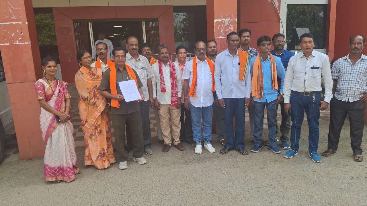डिमांड पूरी नहीं करने पर आश्रम अधीक्षिका को दैनिक भास्कर पत्रकार ने धमकी...