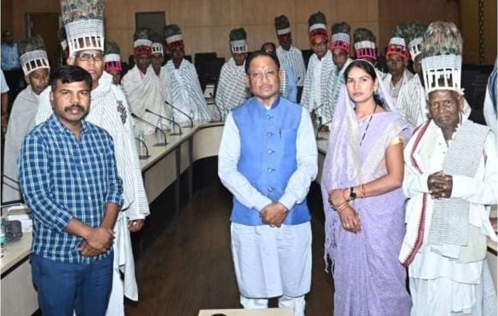 मुख्यमंत्री विष्णुदेव साय से अखिल भारतीय रामनामी महासभा के प्रतिनिधियों ने की सौजन्य भेंट...