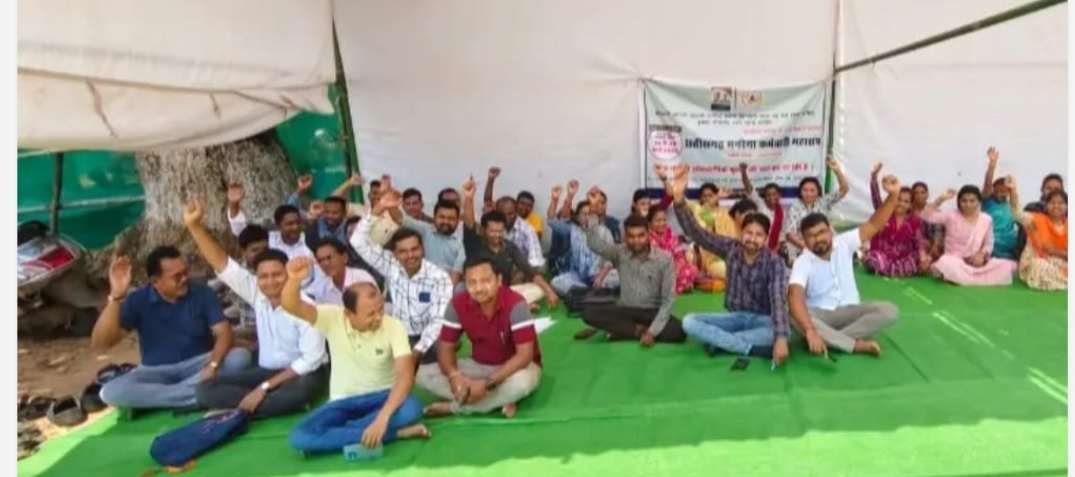 पंचायत सचिव संघ की हड़ताल जारी, सर्व आदिवासी समाज ने दिया समर्थन...