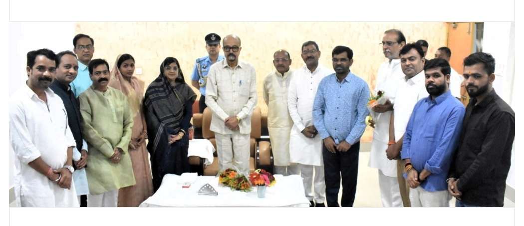 राज्यपाल रमेन डेका ने सर्किट हाउस में जनप्रतिनिधियों एवं विभिन्न संगठनों के प्रतिनिधियों से की मुलाकात...