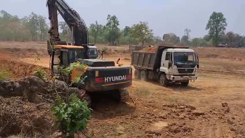 अवैध मुरूम खनन चरम पर, नियमों की उड़ रही धज्जियाँ...