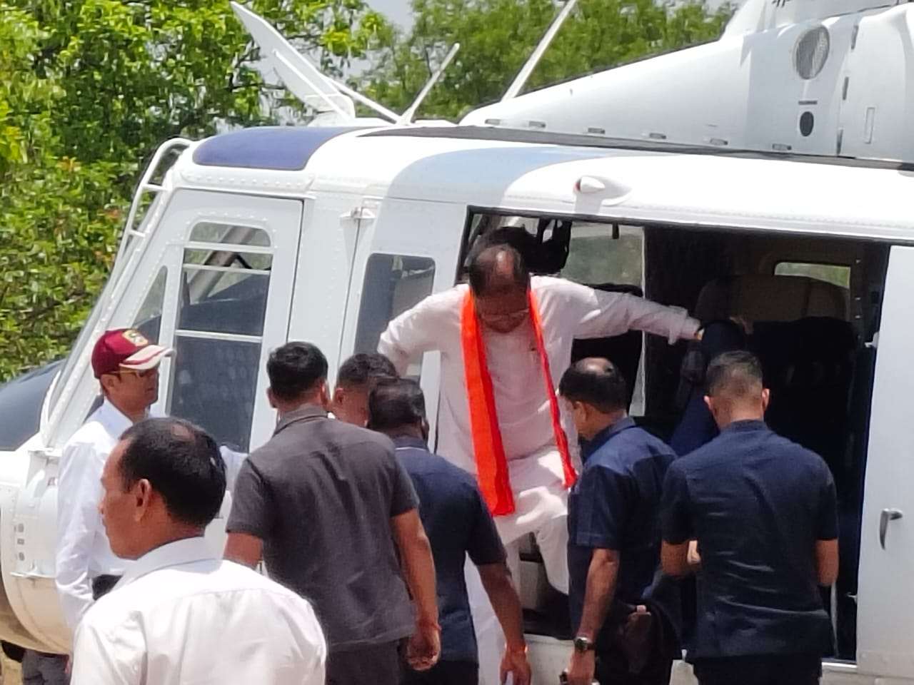 बैगा समुदाय की बिटिया ने किया टॉप, मुख्यमंत्री से की मुलाकात...
