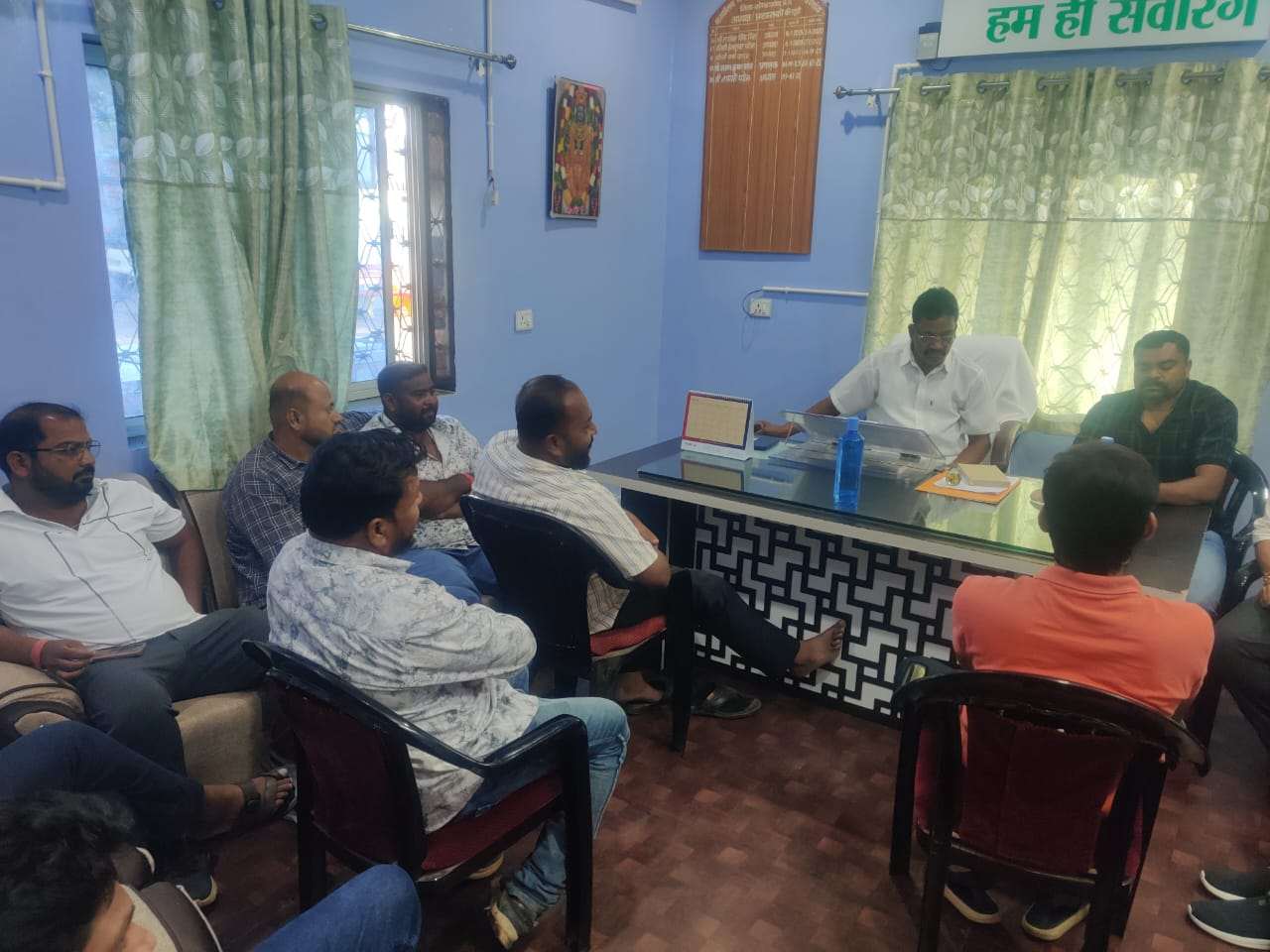 कोण्डागांव: पालिका में निर्माण कार्यों की समीक्षा बैठक सम्पन्न, ठेकेदारों को समयसीमा पर कार्य पूर्ण करने अध्यक्ष ने दिए निर्देश