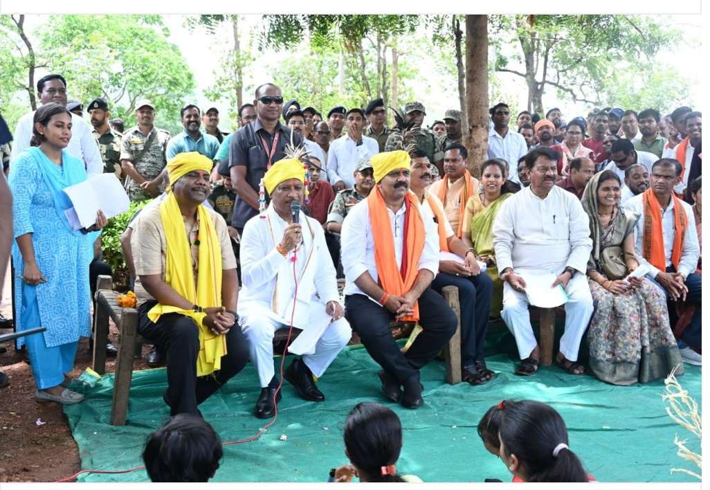 मुख्यमंत्री विष्णु देव साय ने बासिंग में लगाई चौपाल...