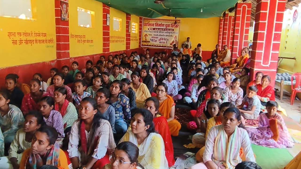 कोण्डागांव में युवा शिविर, नैतिक मूल्यों और अनुशासन की सीख...