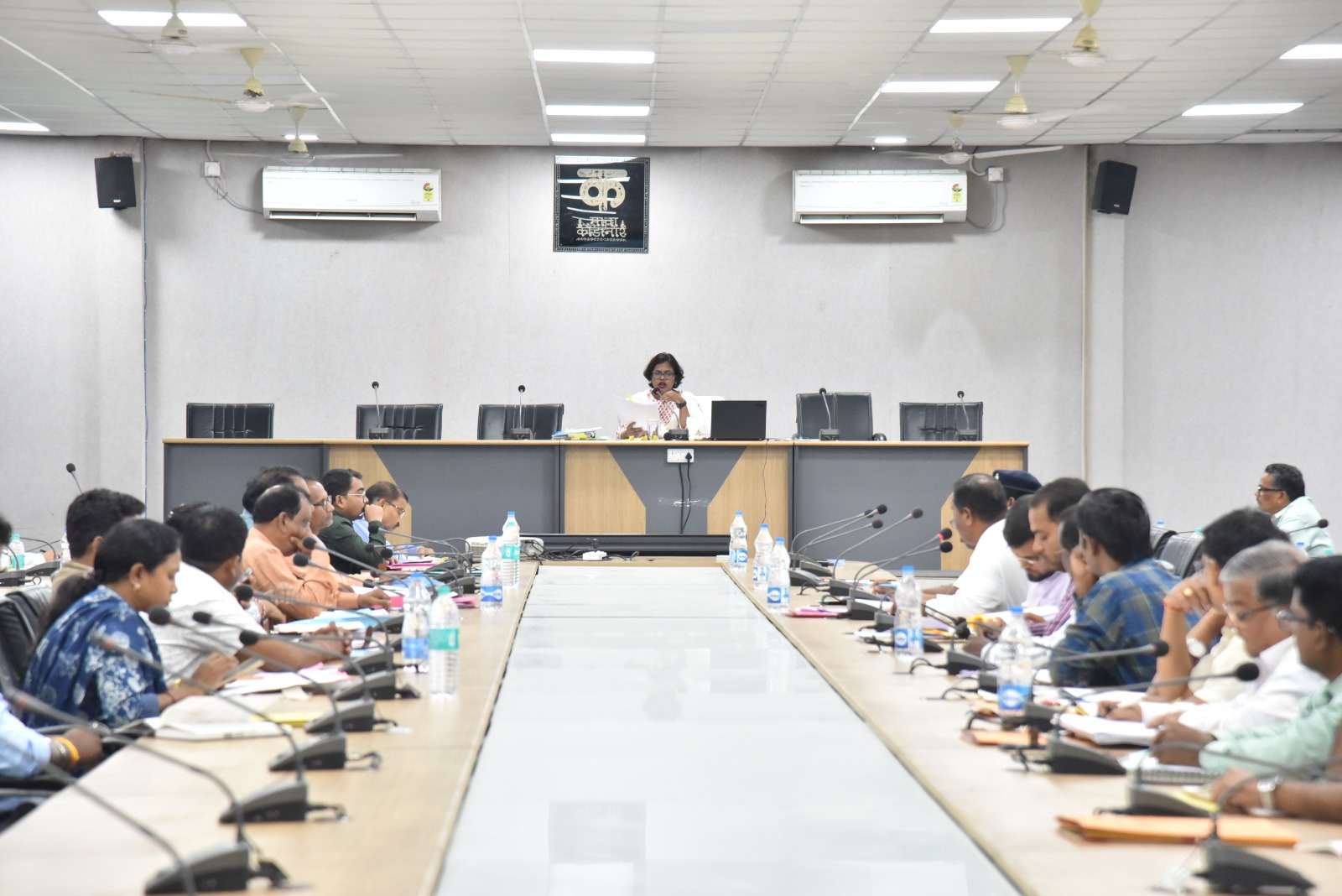 कलेक्टर ने अतिवर्षा व बाढ़ से बचाव के लिए सभी तैयारी सुनिश्चित करने दिए निर्देश...