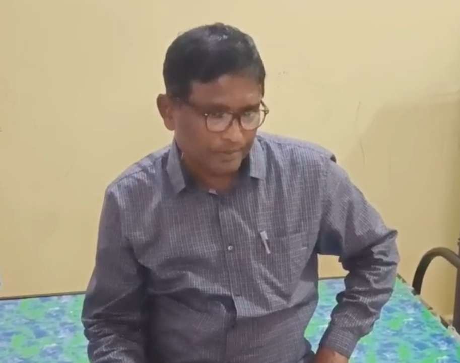 कोण्डागांव: नजूल तहसीलदार रंगे हाथ रिश्वत लेते गिरफ्तार ACB की कार्रवाई...