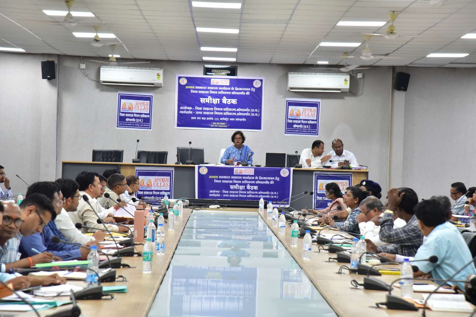 कलेक्टर समय-सीमा में सभी कार्यालयों में ई-ऑफिस प्रणाली से कार्य पर  जोर...