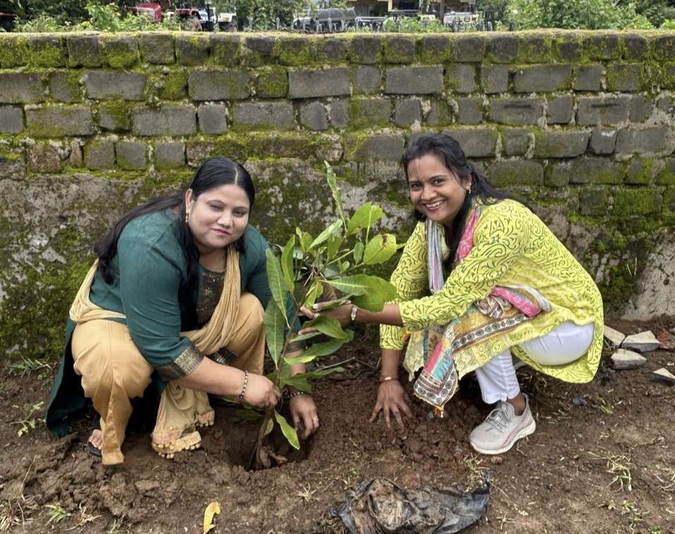 मोहब्बत से मां के नाम एक पेड़-मोहम्मद नगर में सौ से अधिक पौधारोपण....