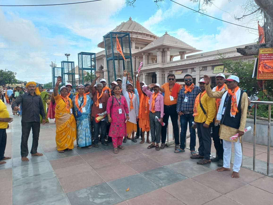 जिला से 51 श्रद्धालुओं ने किया रामलला का दर्शन..
