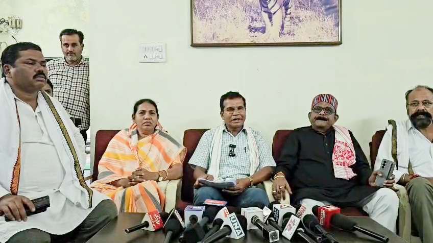 नालाझर मुठभेड़ फर्जी- कांग्रेस जांच टीम के नेताओं ने भाजपा सरकार पर लगाए गंभीर आरोप..