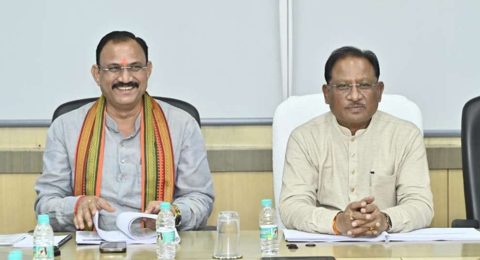मुख्यमंत्री विष्णुदेव साय के निर्देश पर कैंसर अस्पताल का होगा उन्नयन, जनता को मिलेगी अत्याधुनिक स्वास्थ्य सुविधा की सौगात