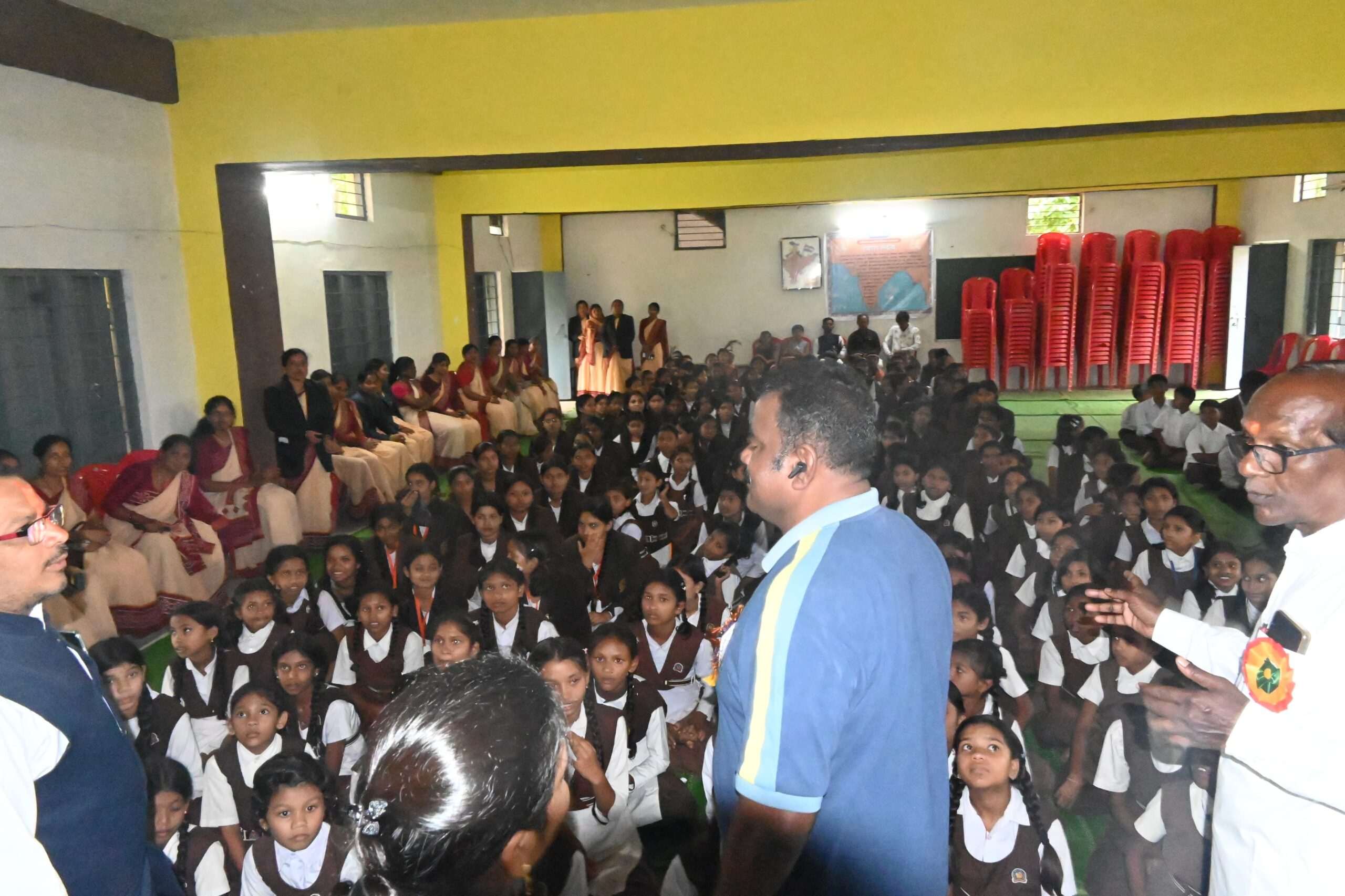वैदिक गणित व विज्ञान मेला ‘संस्कृति महोत्सव’ में बच्चों ने दिखाई प्रतिभा, विधायक टेकाम ने की सराहना...