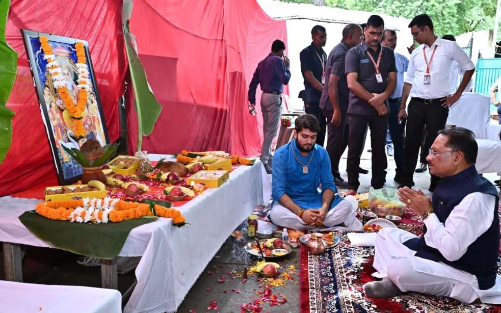 भावना को समाज में प्रतिष्ठित करने का श्रेय भगवान विश्वकर्मा को : मुख्यमंत्री..