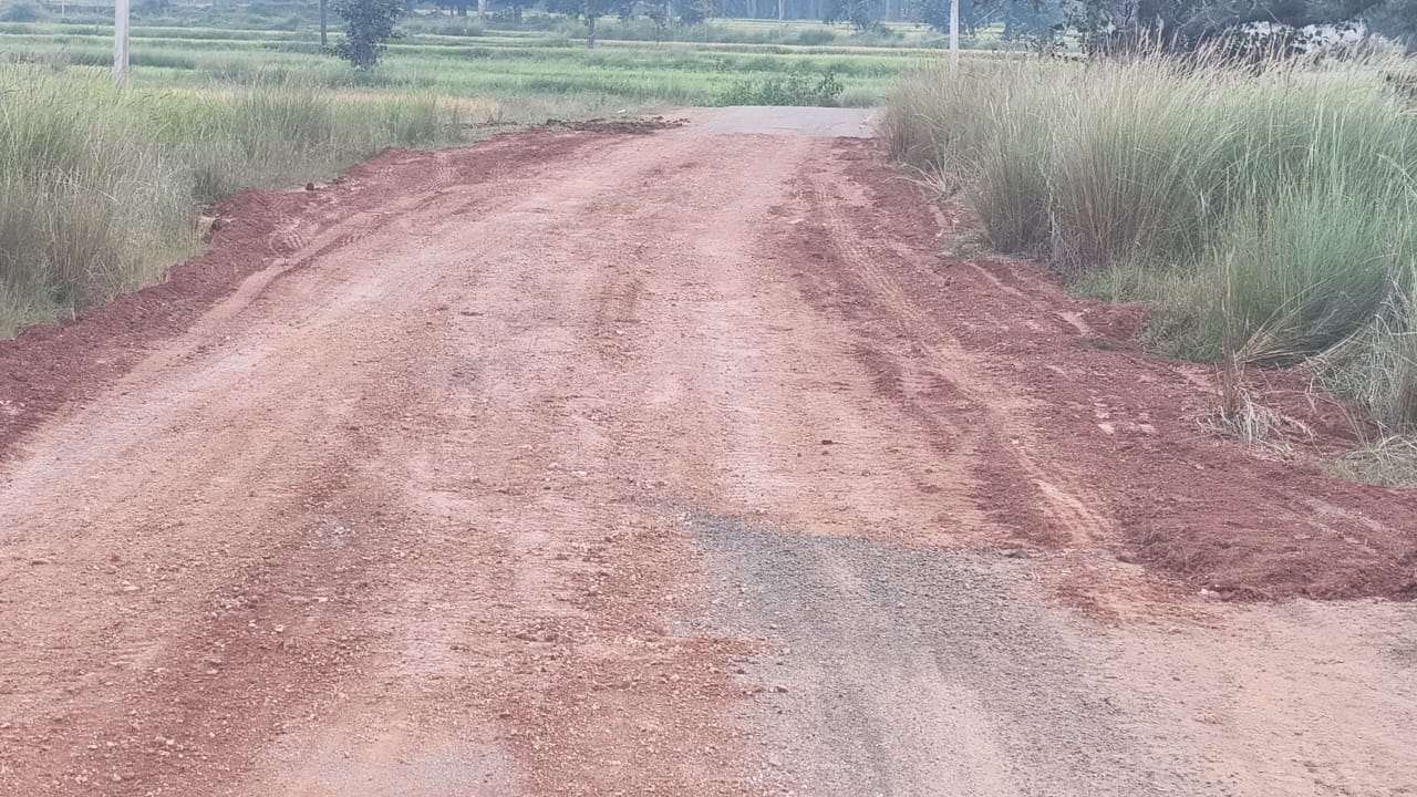 खबर के बाद बालेंगा–पातरीपारा सड़क की हुई मरम्मत