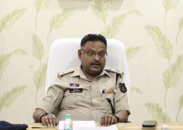 लंबित अपराधों के निराकरण और बेहतर पुलिसिंग के लिए एसपी ने ली क्राइम मीटिंग...