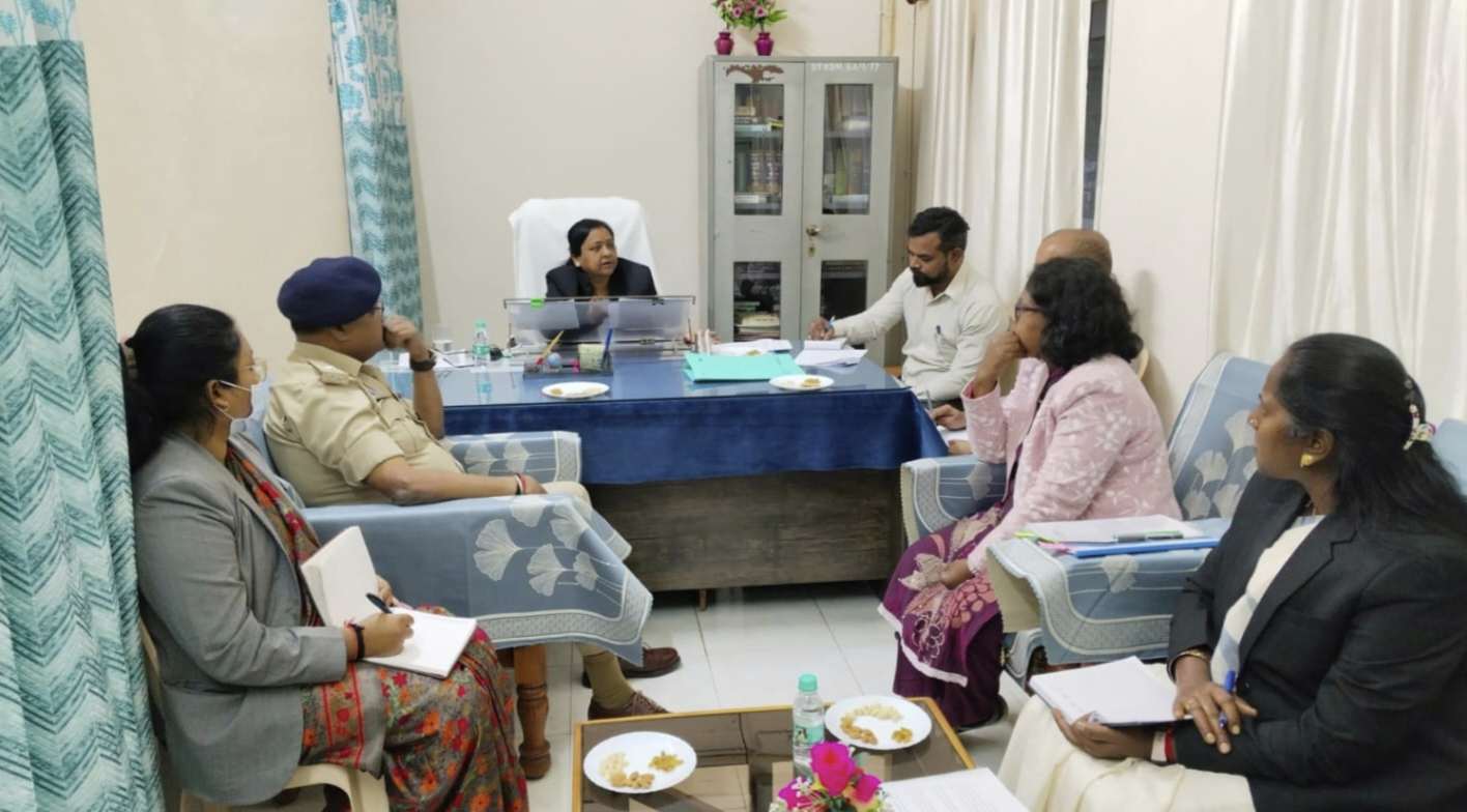 13 दिसम्बर को होने वाली नेशनल लोक अदालत की तैयारी को लेकर बैठक सम्पन्न..