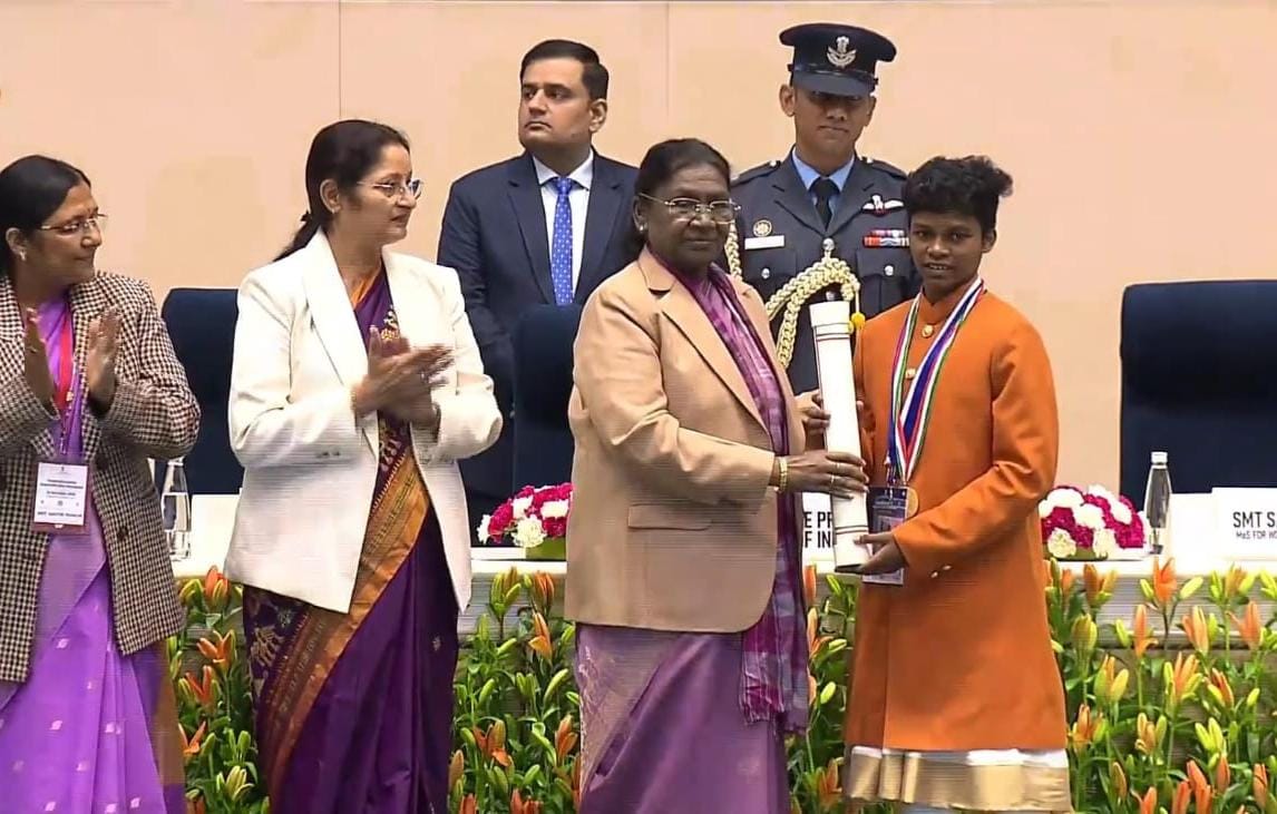 कोण्डागांव: मुश्किलों से निकली उड़ान: जूडो में राष्ट्रीय पहचान बनाने वाली योगिता मण्डावी को प्रधानमंत्री राष्ट्रीय बाल पुरस्कार...