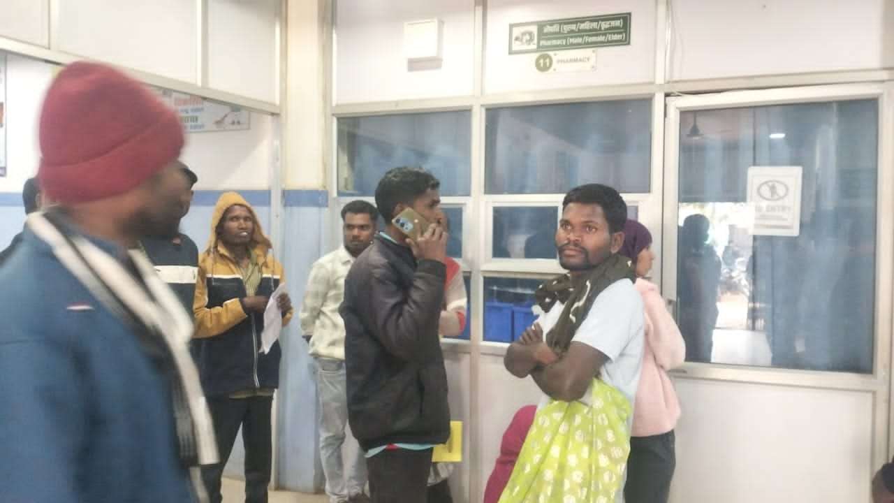 जिला अस्पताल कोण्डागांव में लापरवाही उजागर, बंद फार्मेसी से मरीज परेशान...