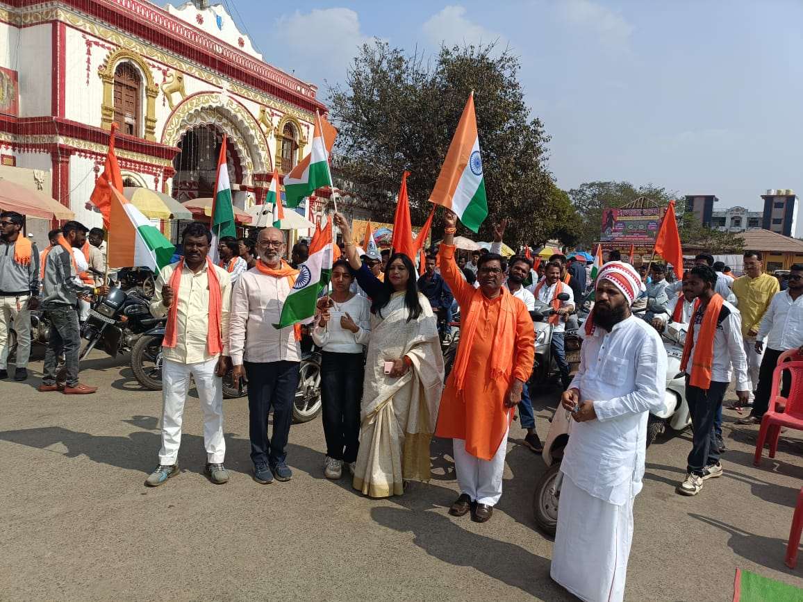 बजरंग दल ने निकाली सद्भावना तिरंगा यात्रा...