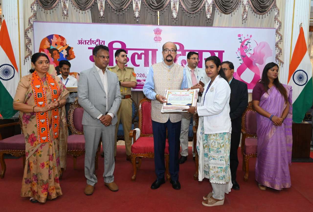 नारी शक्ति इस देश के विकास की धुरी, अंतिम पंक्ति की महिलाओं तक विकास पहुंचाने के लिए हम कृत संकल्पित- राज्यपाल रमेन डेका